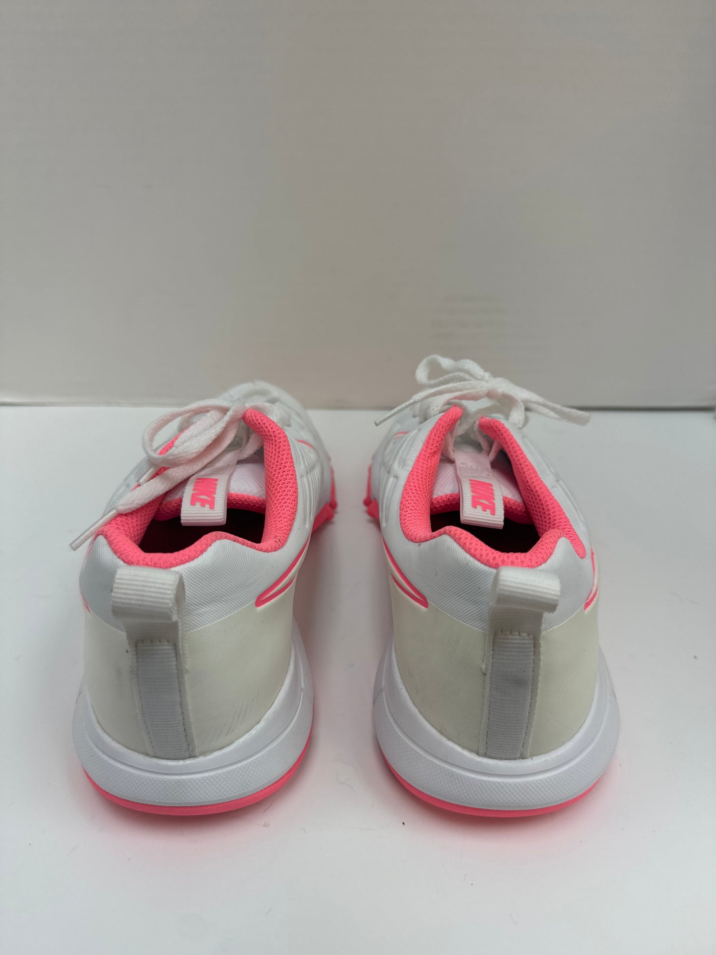 Shoes Athletic By Nike In White, Size: 8