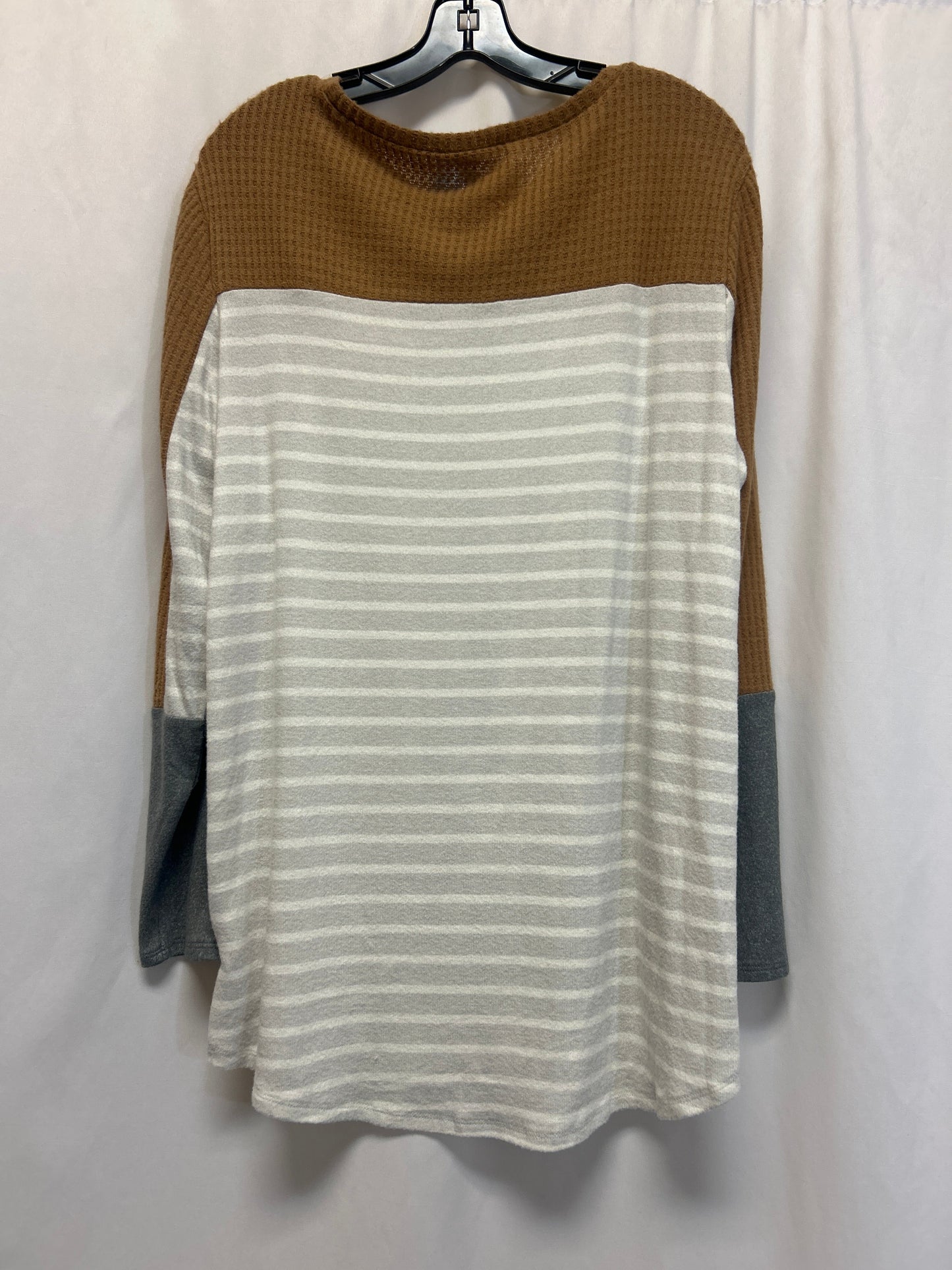 Top Long Sleeve By Maurices In Brown, Size: 2x