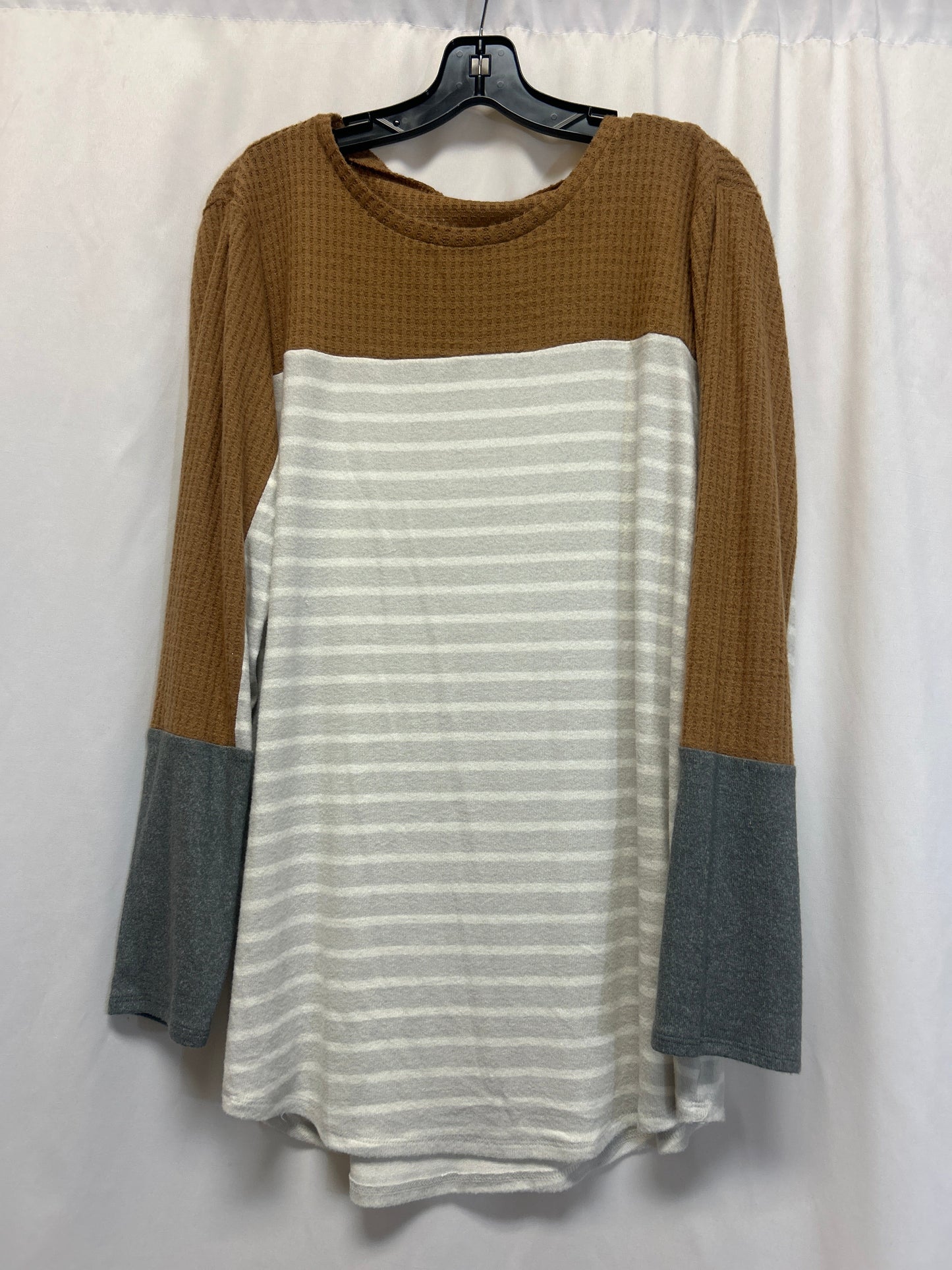 Top Long Sleeve By Maurices In Brown, Size: XXL