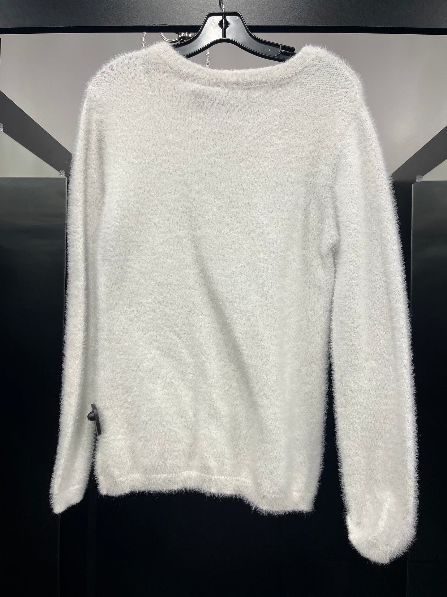 Sweater By Ellen Tracy In White, Size: M