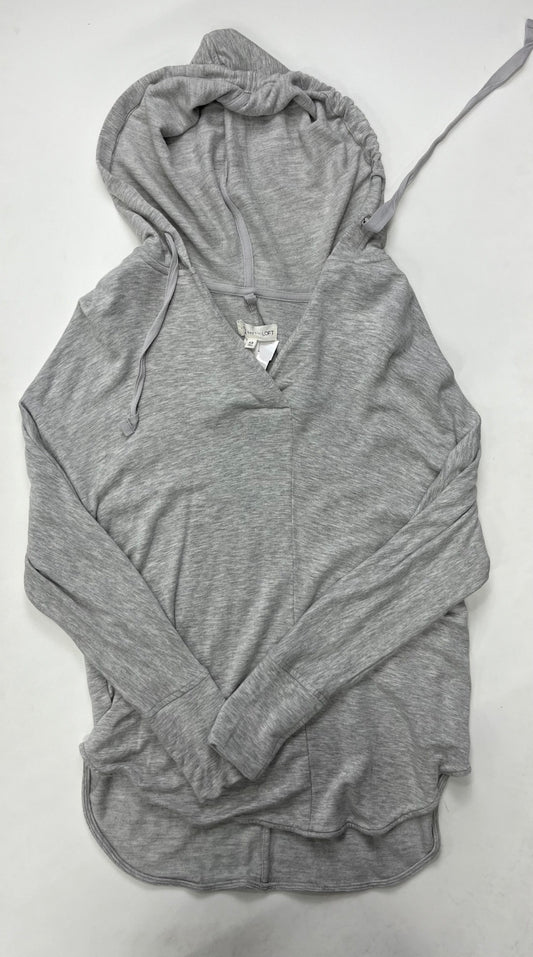 Sweatshirt Hoodie By Lou And Grey  Size: Xs