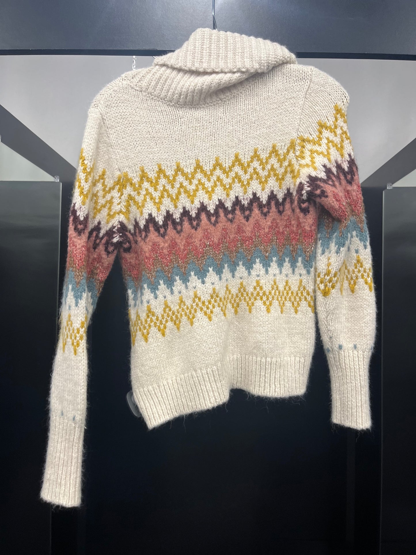 Multi-colored Sweater Loft, Size Petite   Xs