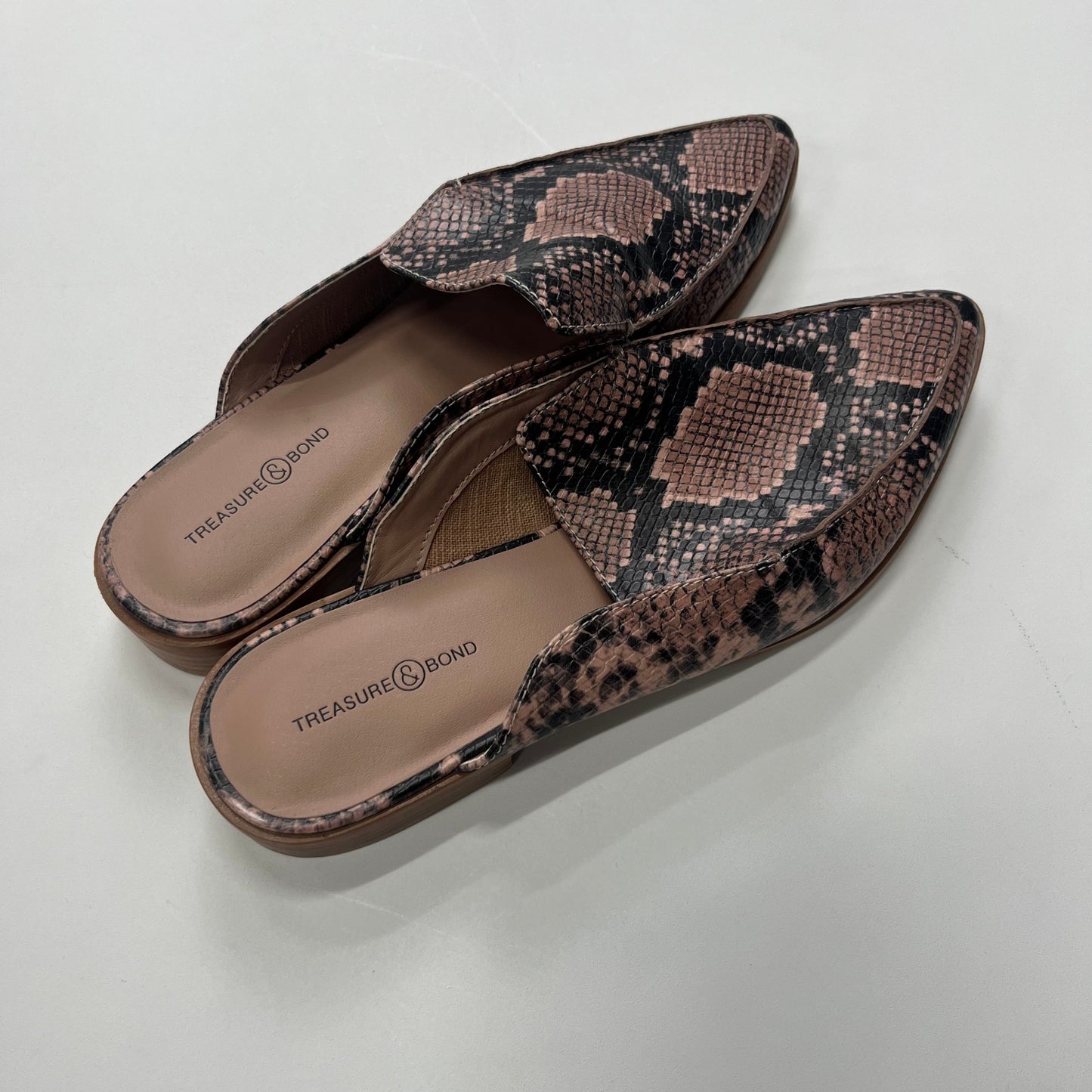 Shoes Flats Mule & Slide By Treasure And Bond  Size: 8