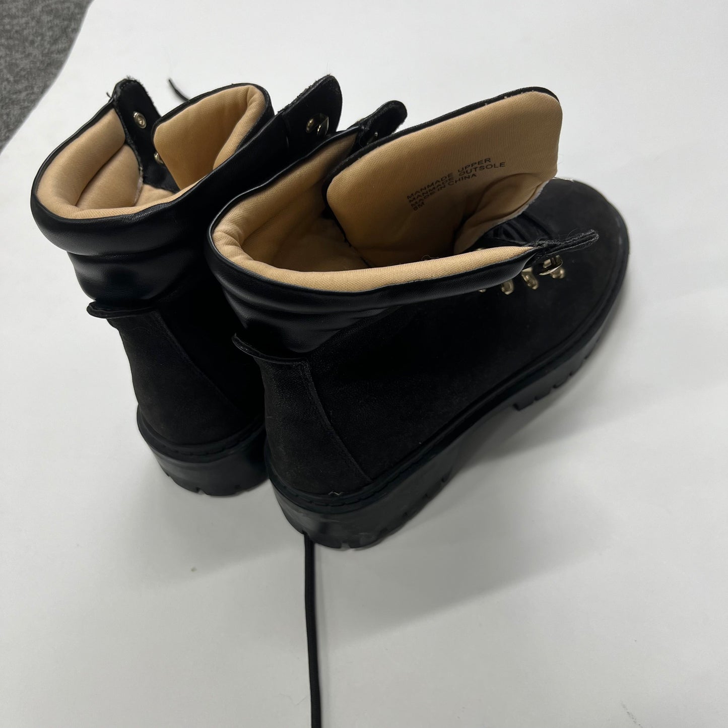 Boots Ankle Flats By Loft  Size: 8