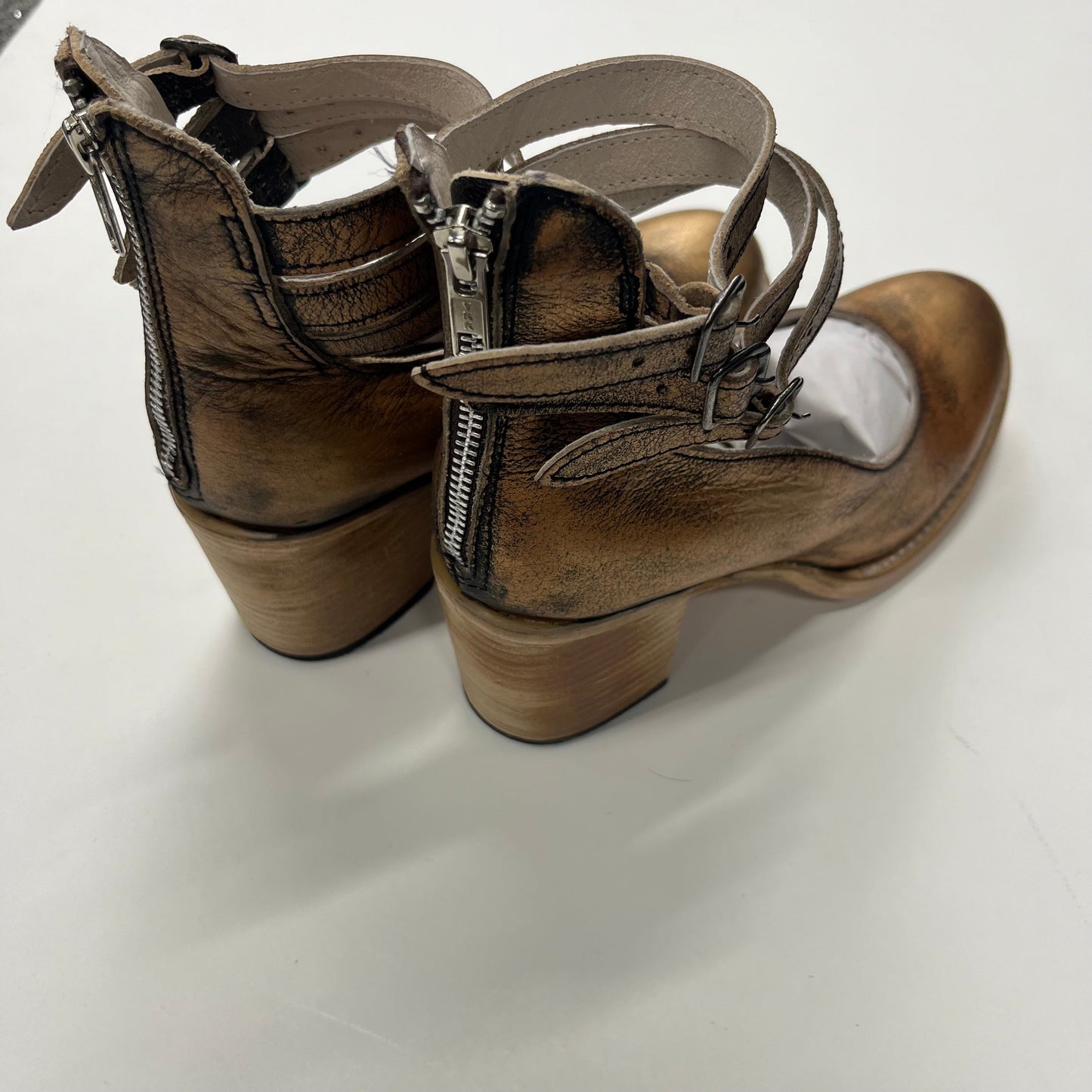 Shoes Heels Block By Freebird  Size: 9
