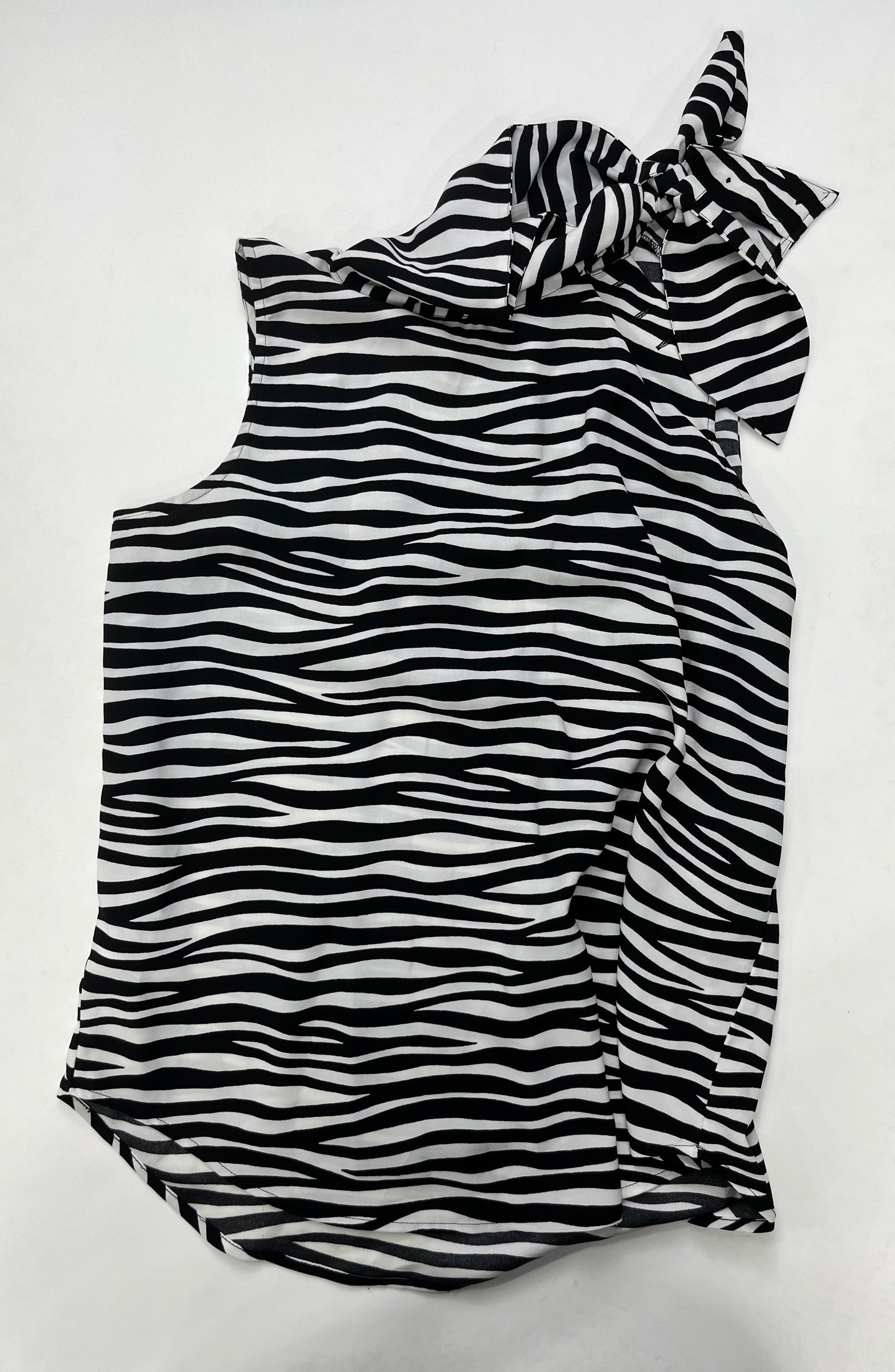 Black White Blouse Sleeveless Ann Taylor O, Size M