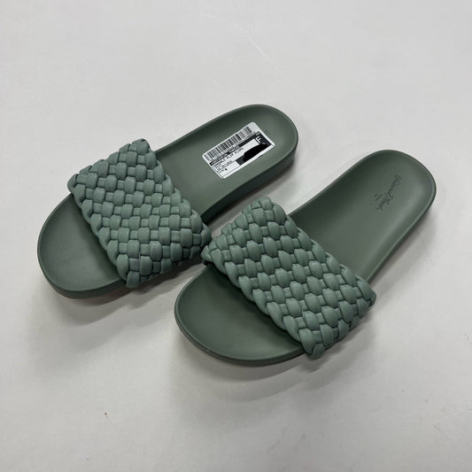Mint Sandals Flip Flops Universal Thread, Size 6