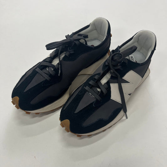 Black Shoes Athletic New Balance, Size 6.5