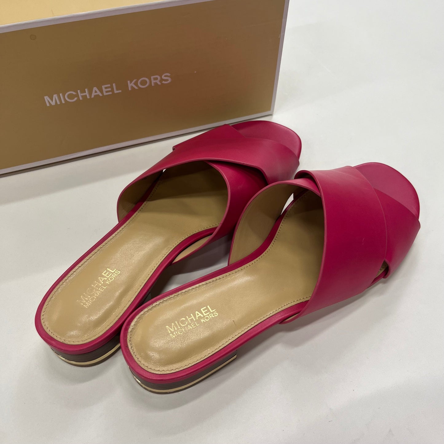 Pink Sandals Flats Michael Kors, Size 9.5