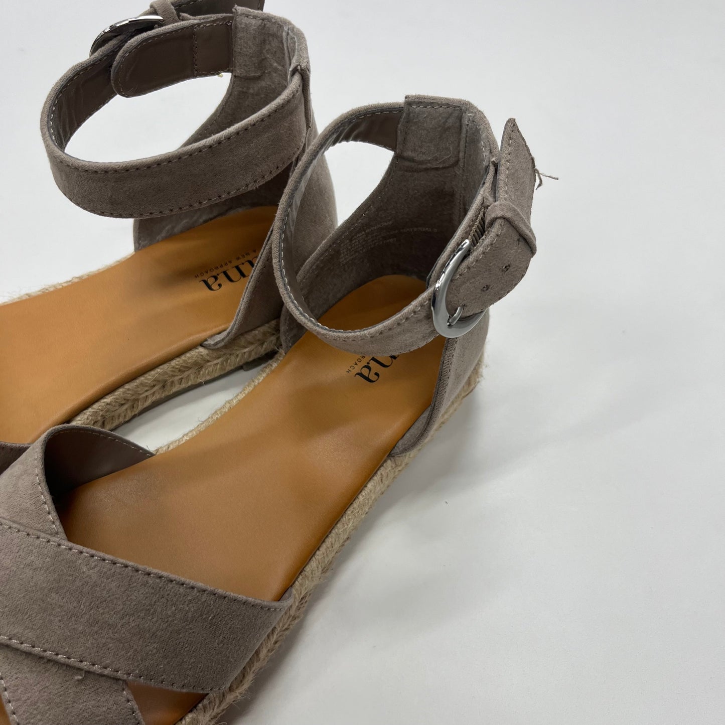 Taupe Sandals Flats Ana, Size 8
