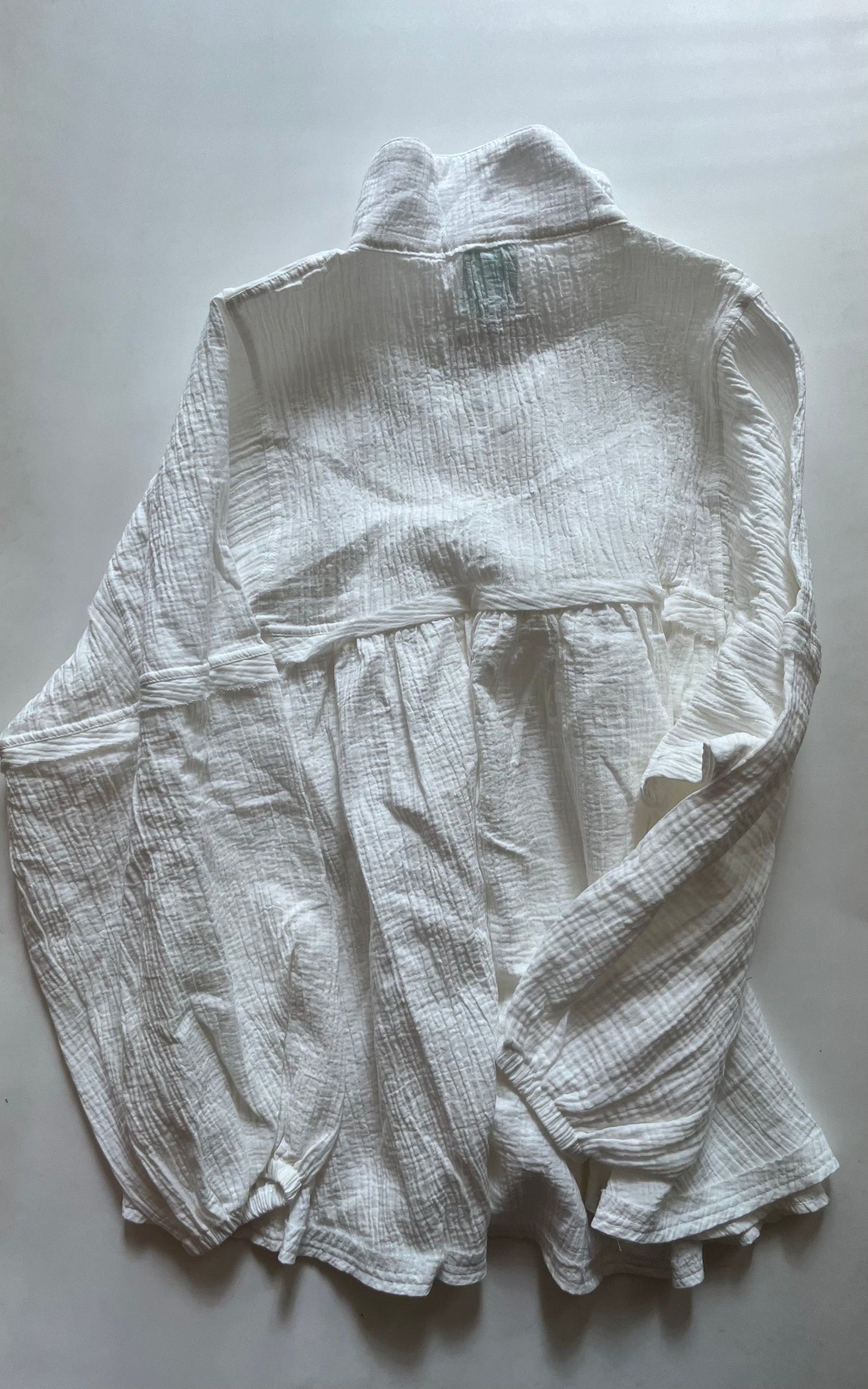 White Top Long Sleeve Shop The Mint, Size M