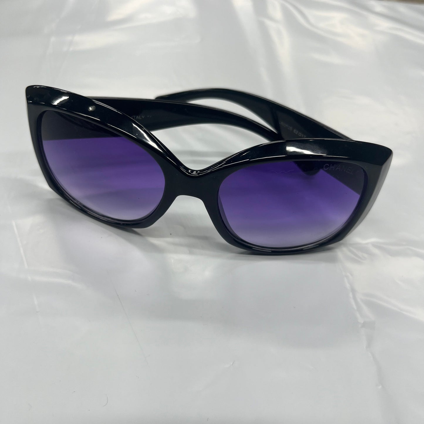 Sunglasses Chanel, Size 01 Piece