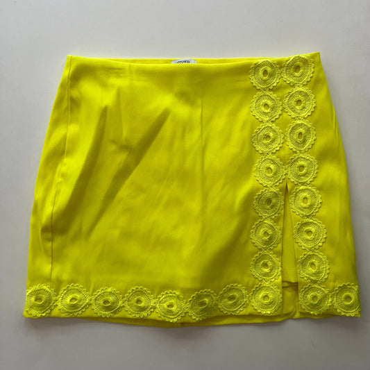 Skort By Crown And Ivy In Yellow, Size: 6