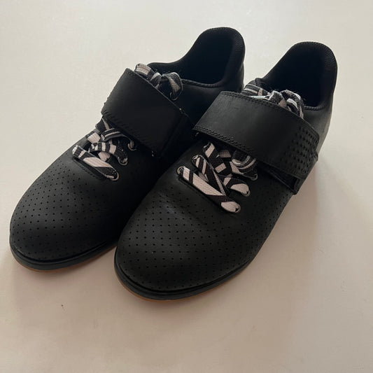 Shoes Athletic By No Bull In Black, Size: 6.5