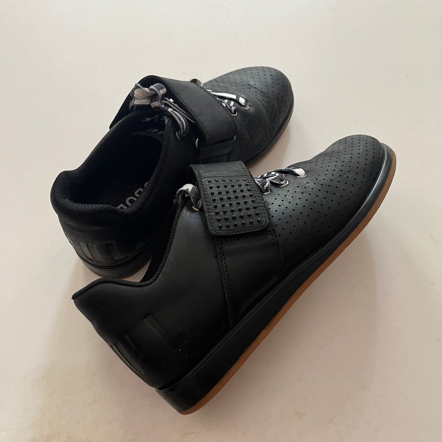 Shoes Athletic By No Bull In Black, Size: 6.5