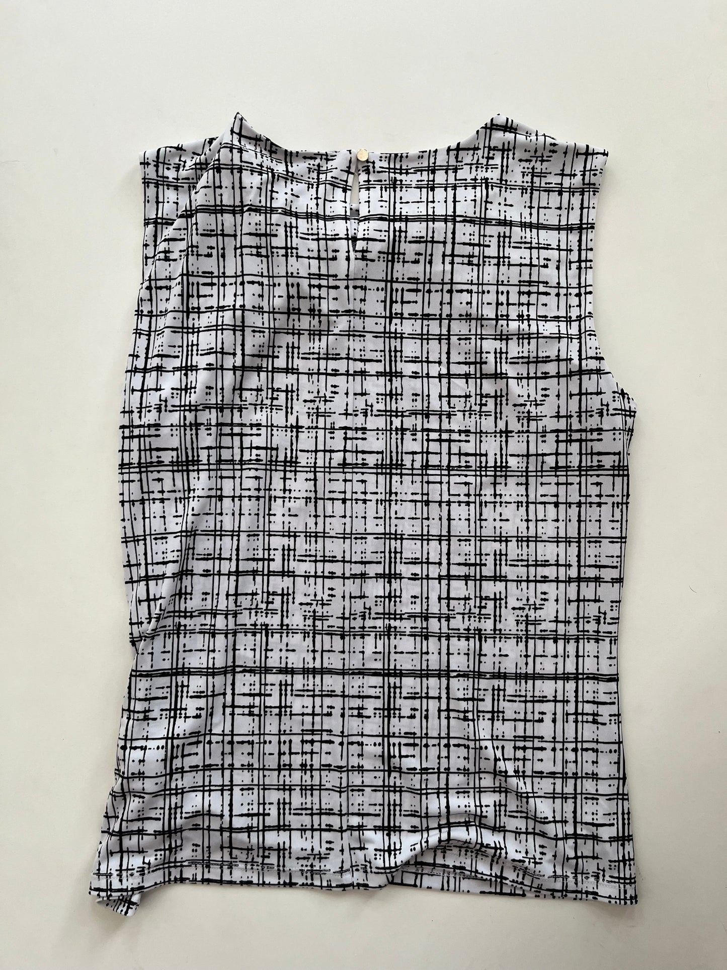 Blouse Sleeveless By Calvin Klein In Black White, Size: M