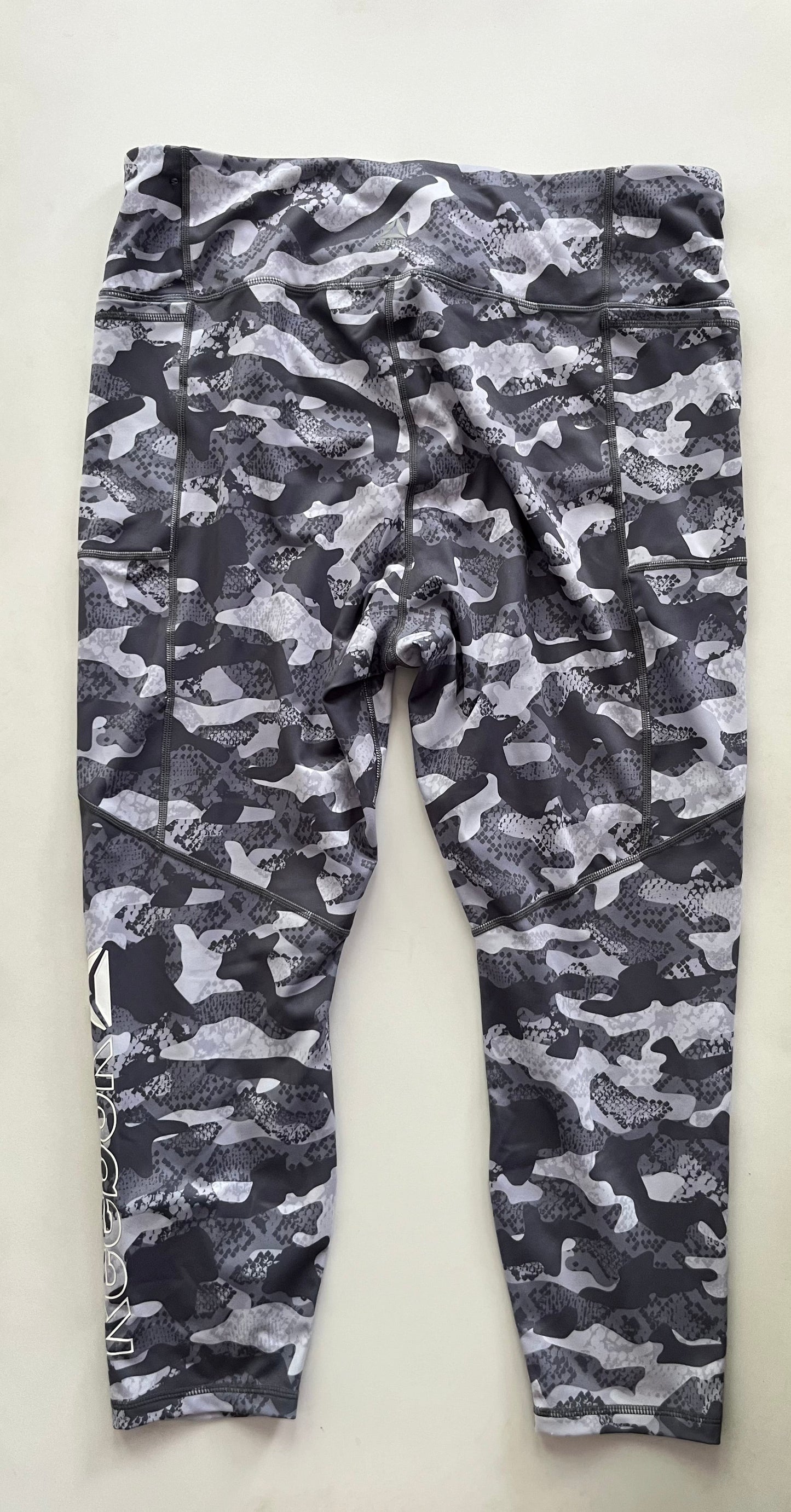 Athletic Leggings By Reebok In Camoflauge, Size: 3x