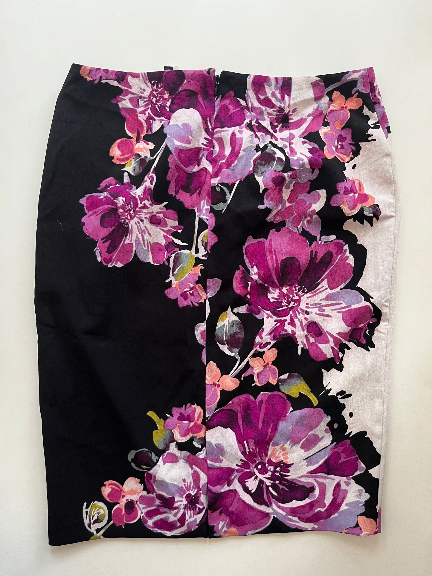 Skirt Midi By White House Black Market O In Floral, Size: 10