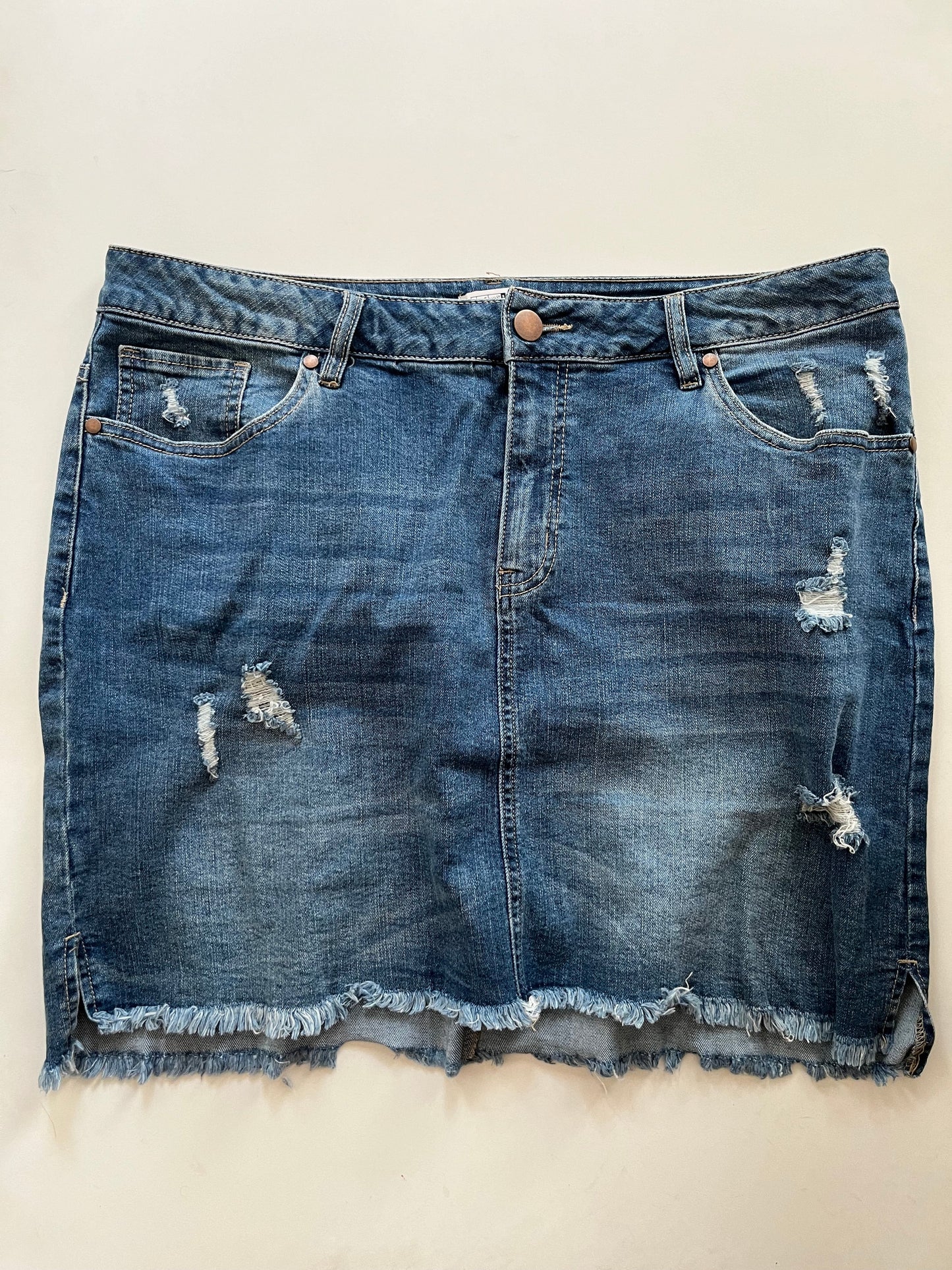 Skirt Mini & Short By Wondery In Denim, Size: 20