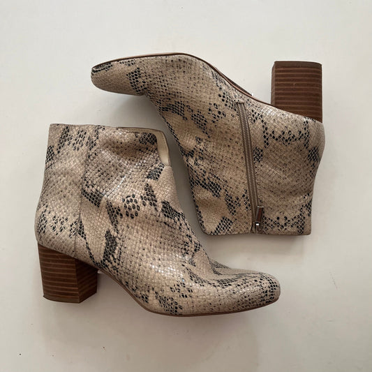 Boots Ankle Heels By Sole Society In Animal Print, Size: 8