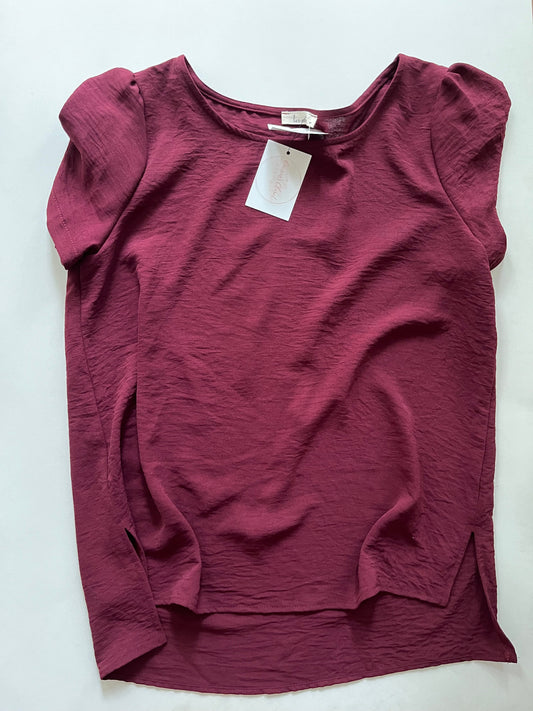 Blouse Short Sleeve By Cmc In Burgundy, Size: M