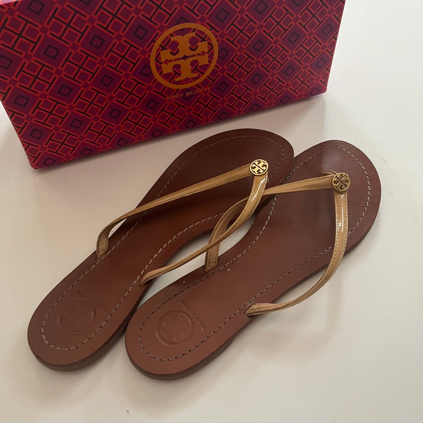 Sandals Flip Flops By Tory Burch In Tan, Size: 9.5