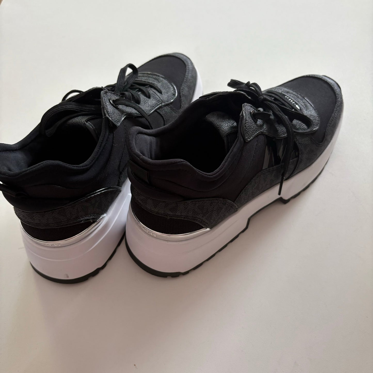 Shoes Athletic By Michael Kors In Black, Size: 9.5