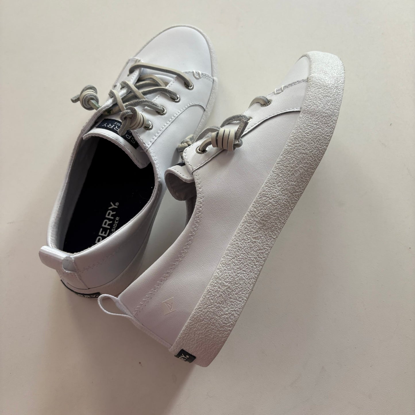 Shoes Sneakers By Sperry In White, Size: 8