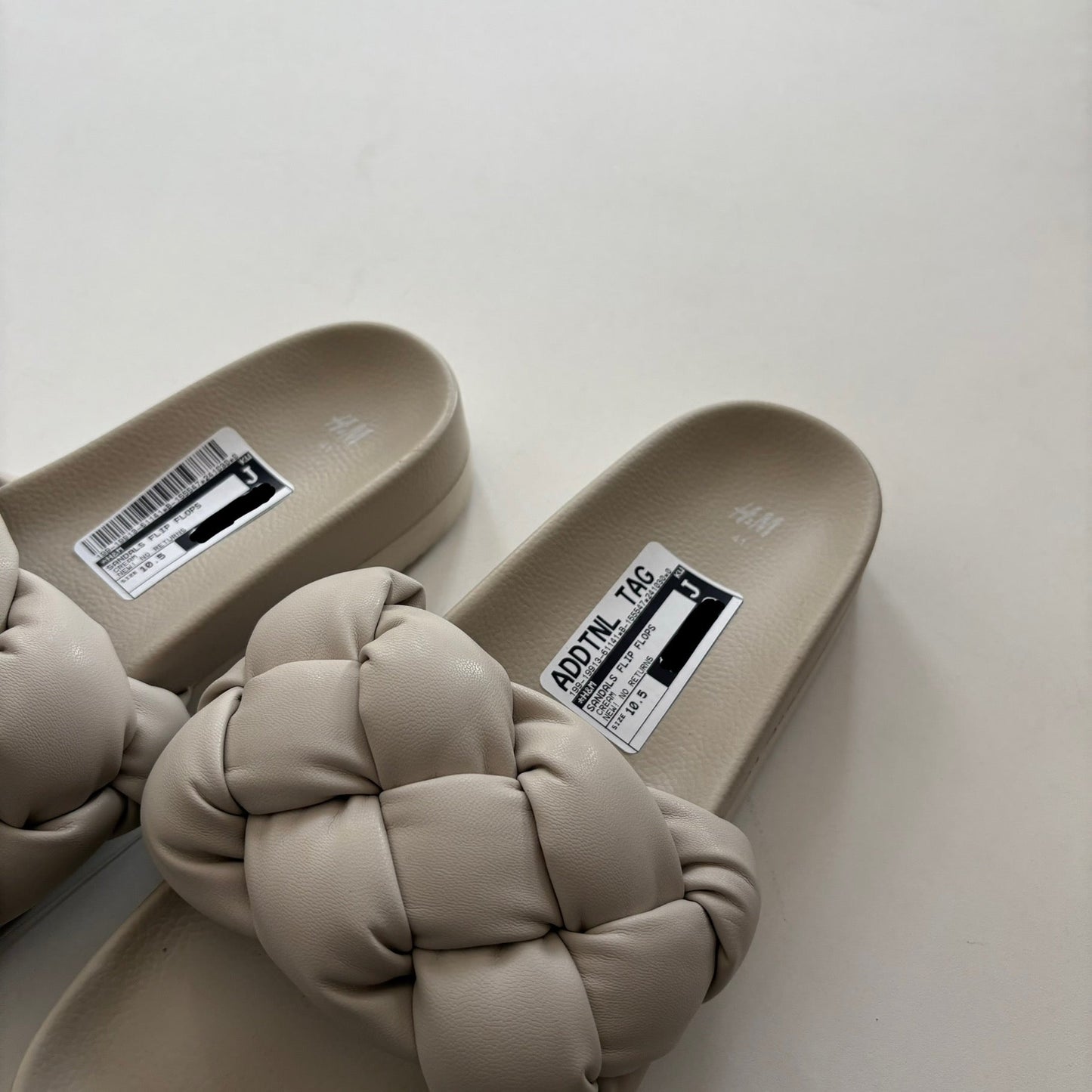 Sandals Flip Flops By H&m In Cream, Size: 10.5