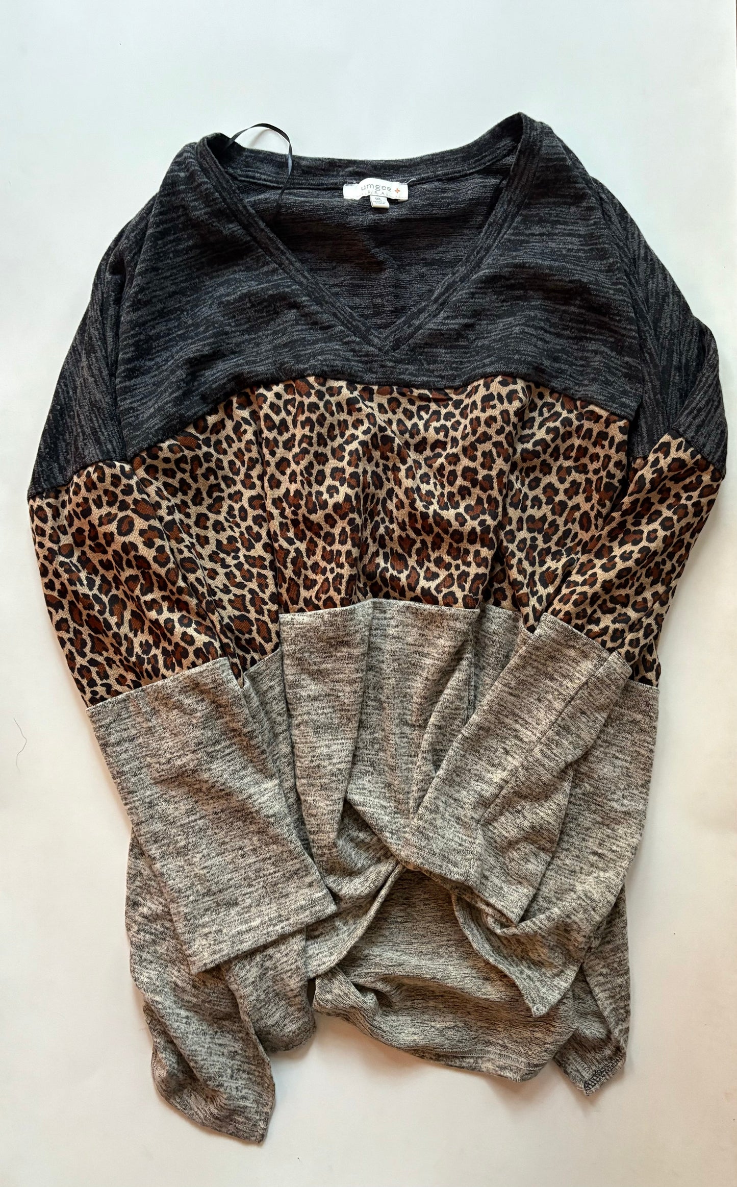 Top Long Sleeve By Umgee In Animal Print, Size: 1x