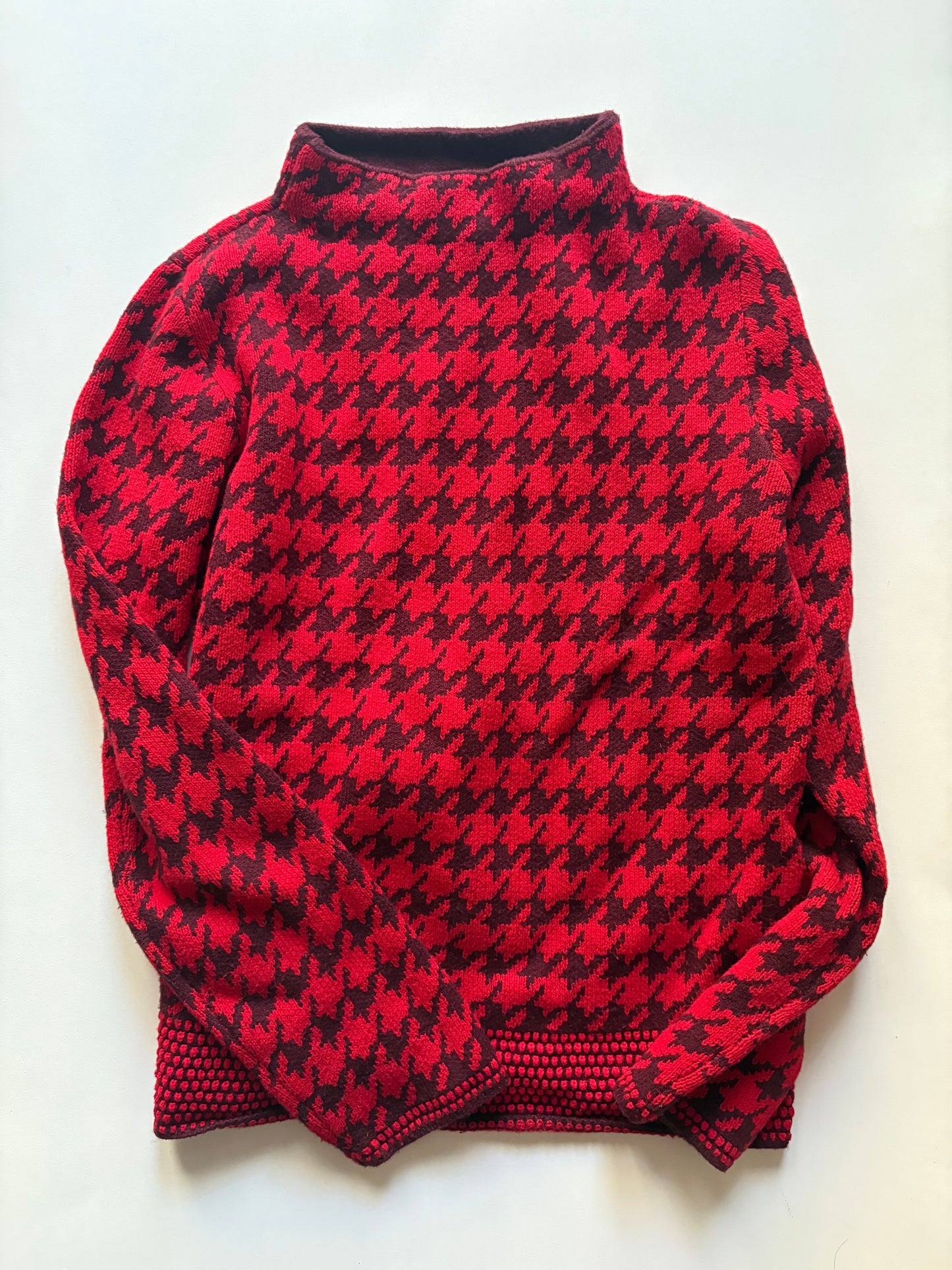 Sweater By Ann Taylor In Red, Size: M