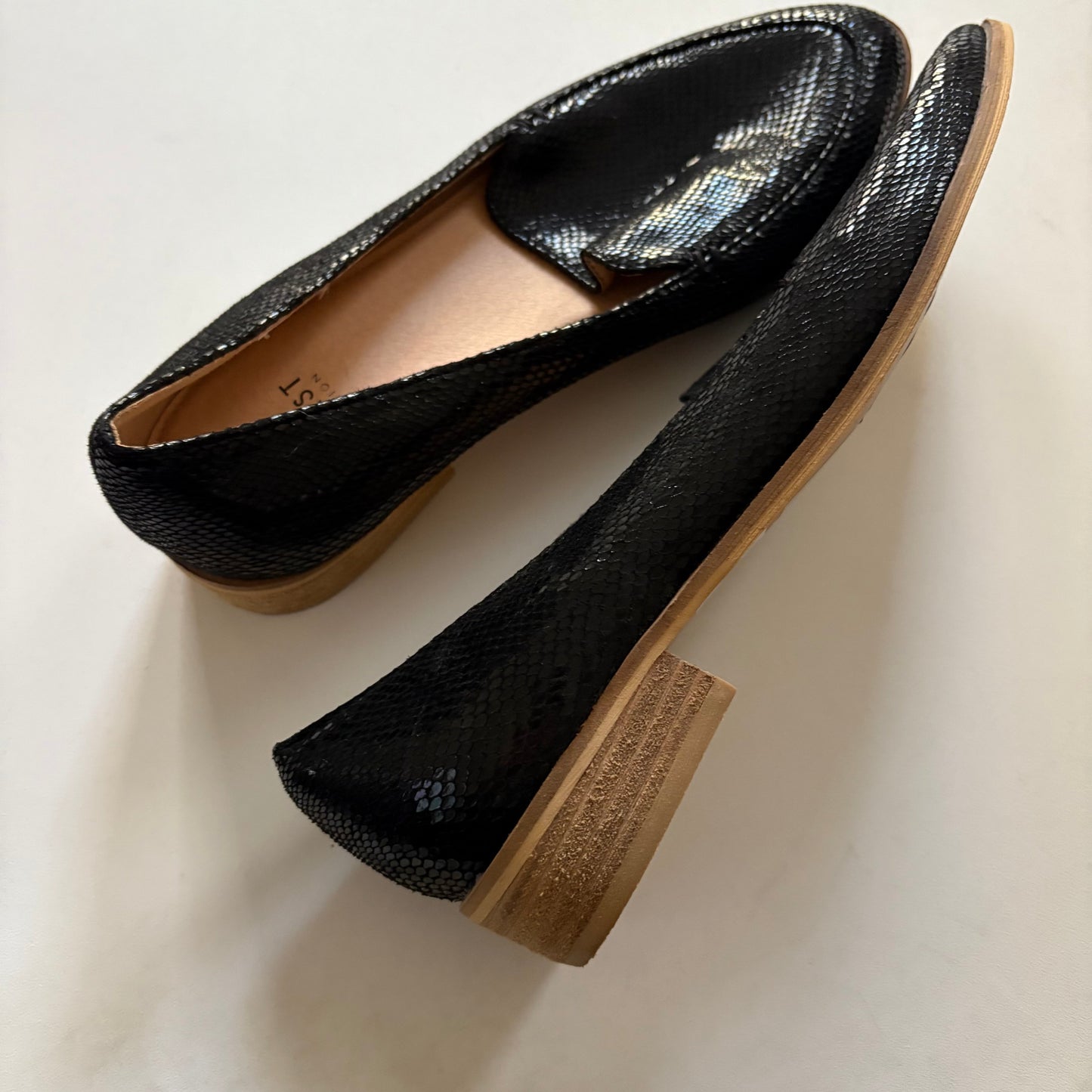 Shoes Flats By Cmc In Black, Size: 8.5