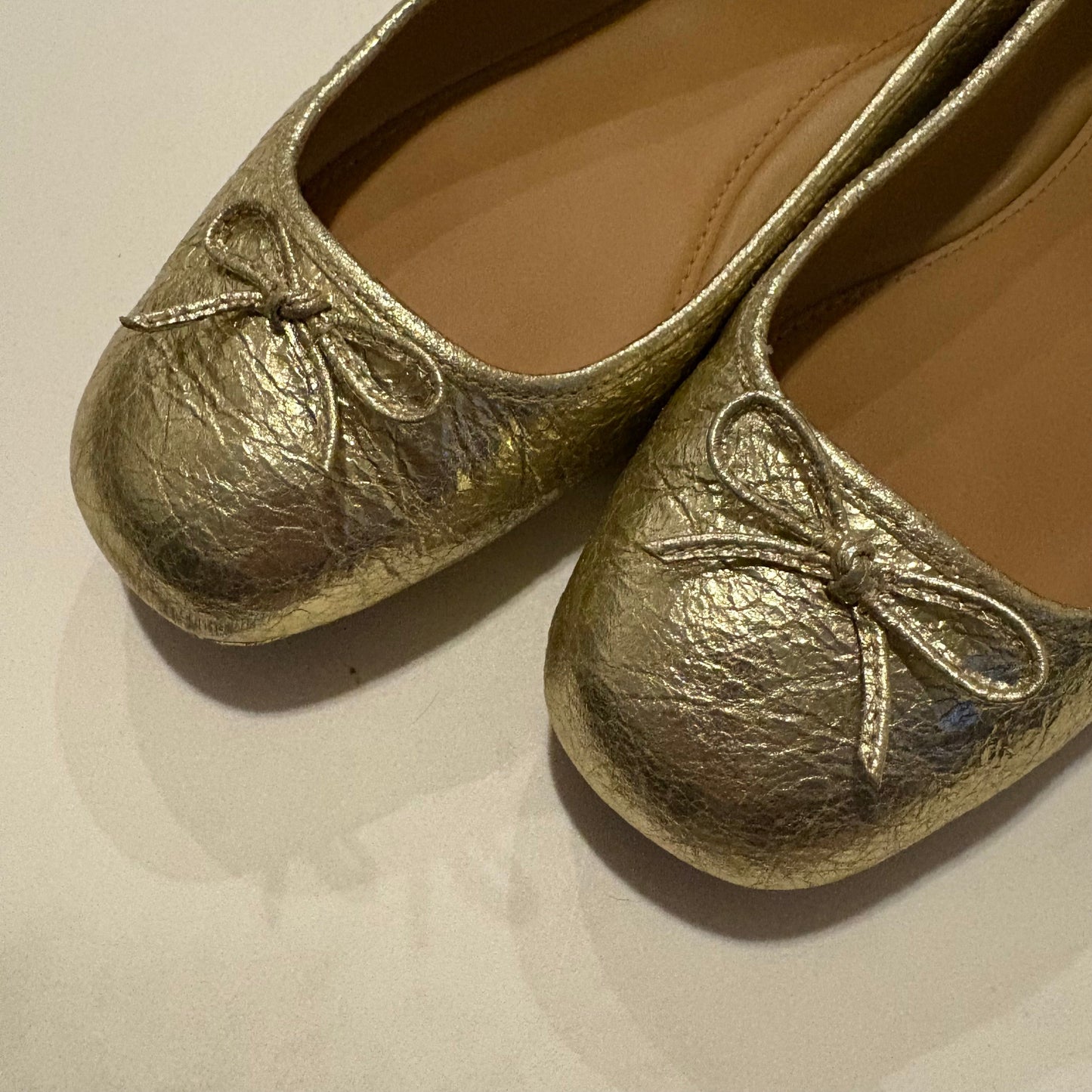 Shoes Flats By Tory Burch In Gold, Size: 7