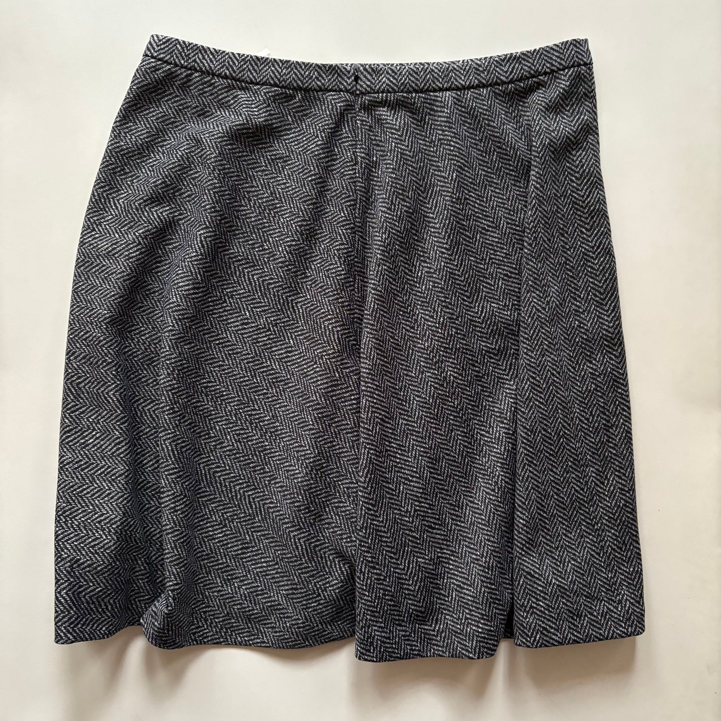 Skirt Mini & Short By Michael Kors In Black & White, Size: 10