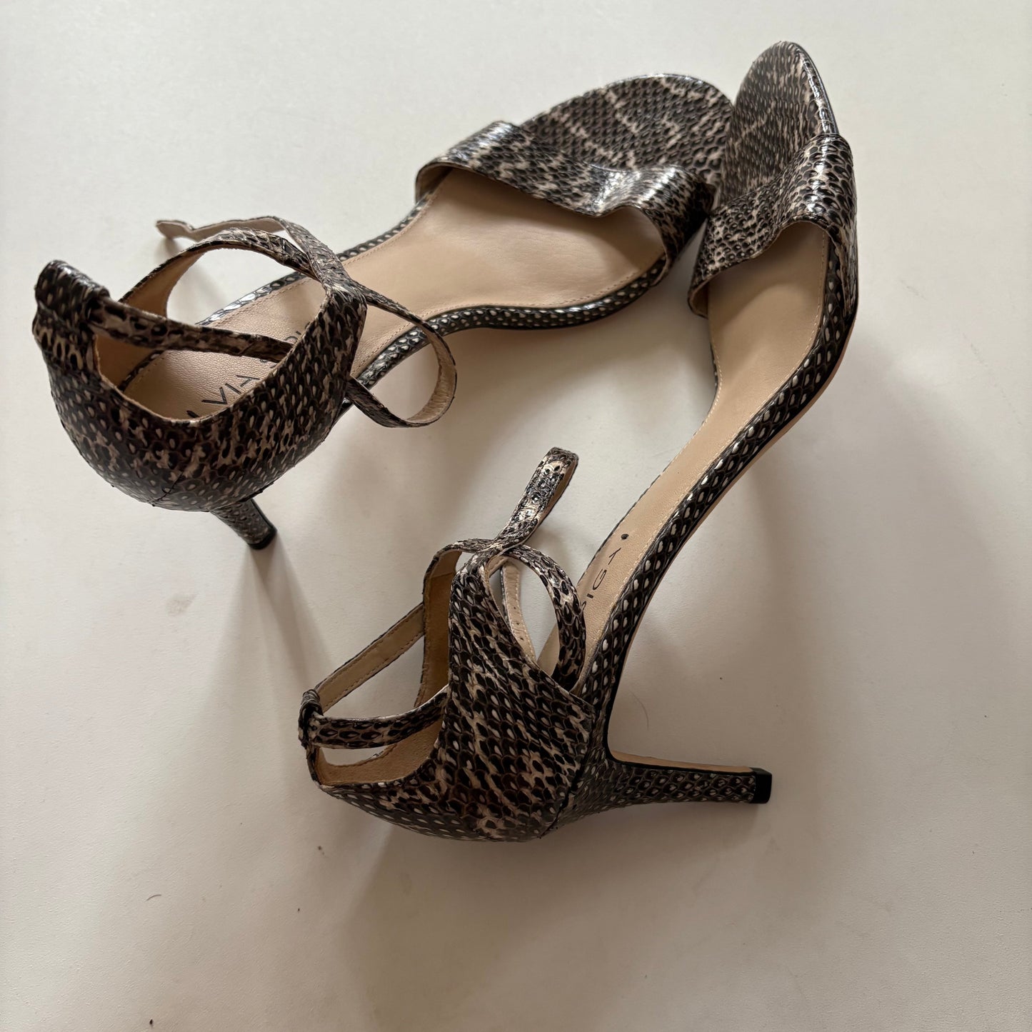 Shoes Heels Kitten By Via Spiga In Animal Print, Size: 10.5