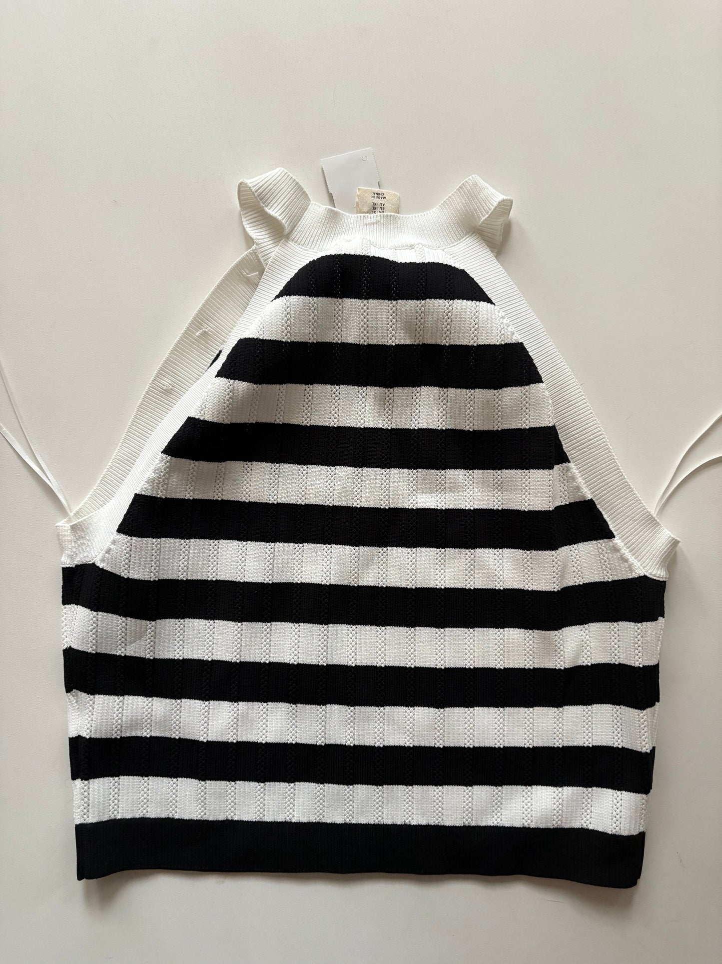 Sweater By Happily Grey In Striped Pattern, Size: Xl