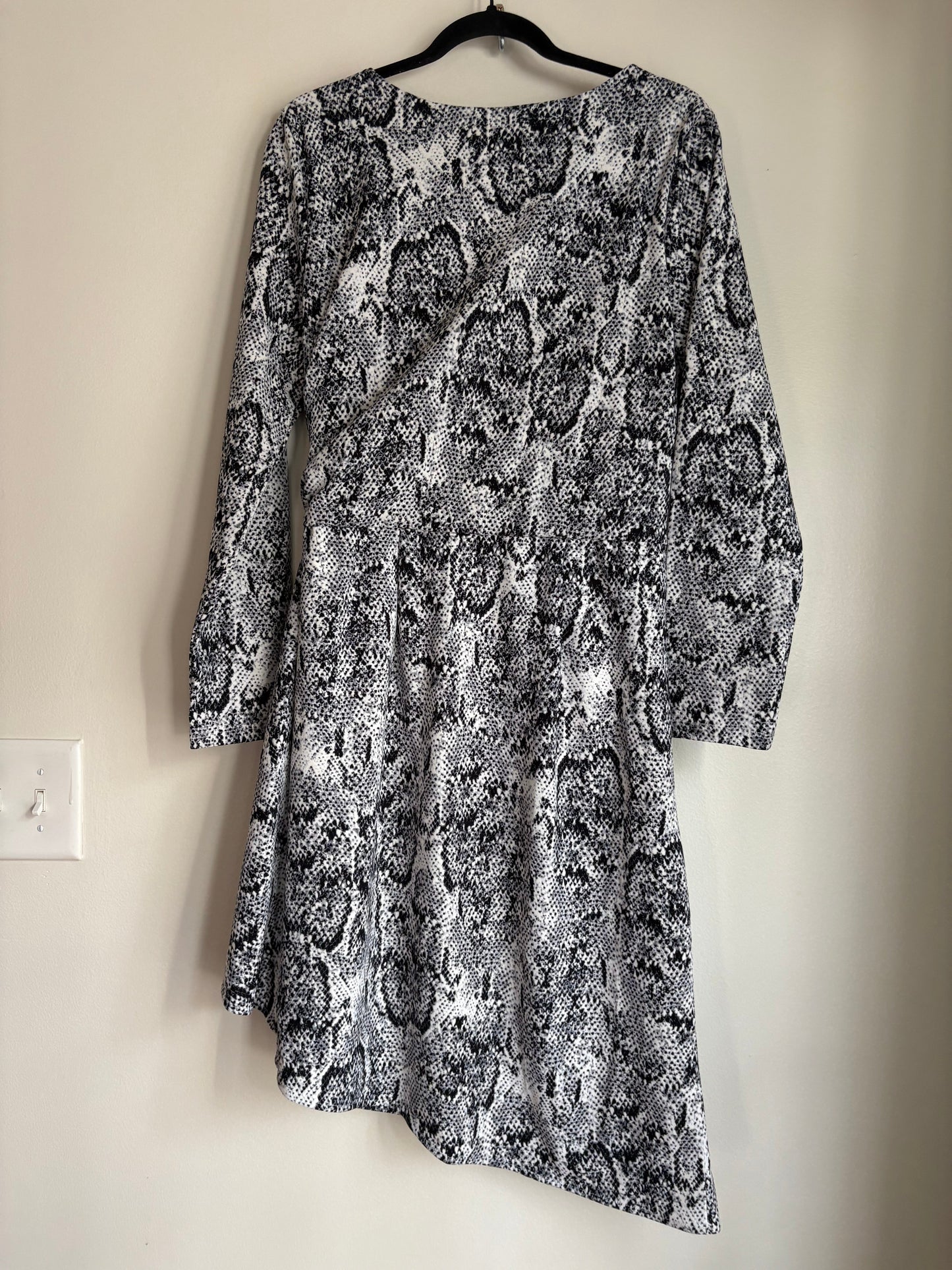 Dress Work By Julia Jordan In Animal Print, Size: L