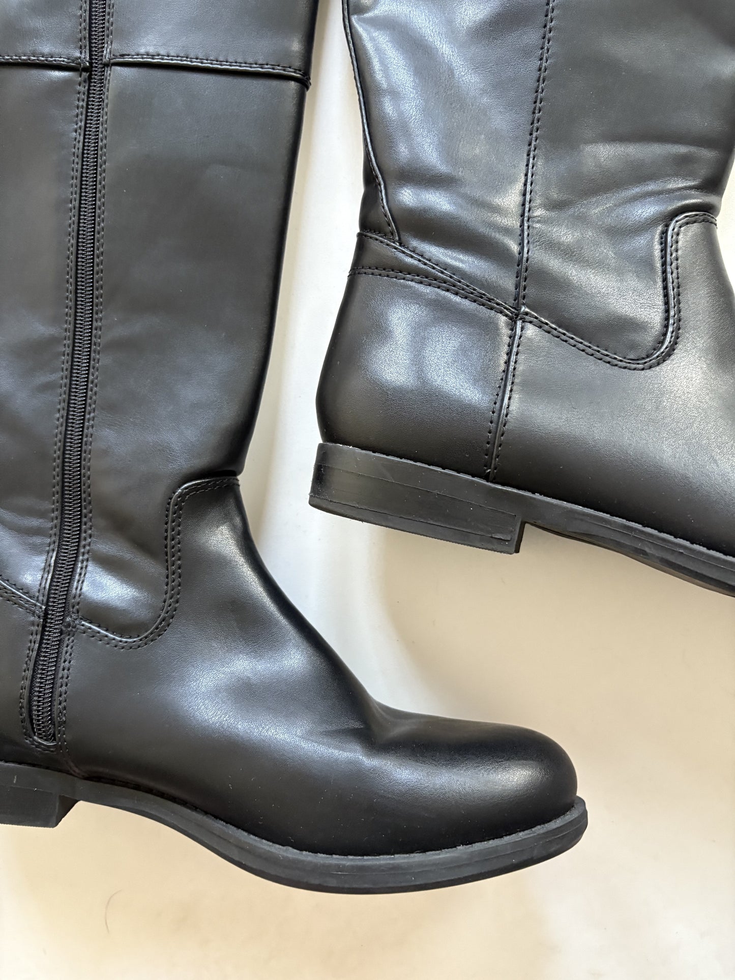 Boots Knee Flats By Tommy Hilfiger  Size: 9.5