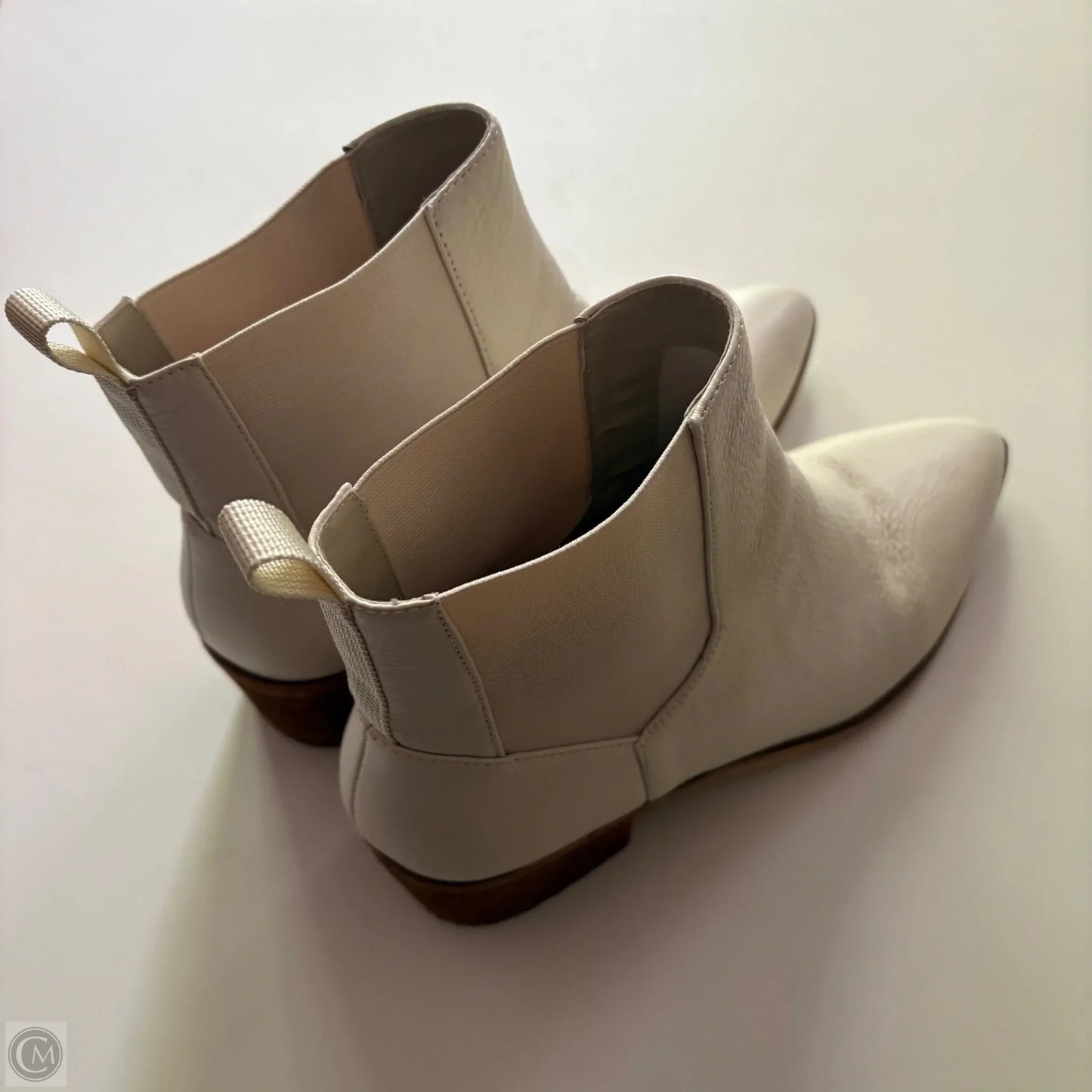 Boots Ankle Heels By Chinese Laundry In Cream, Size: 9.5