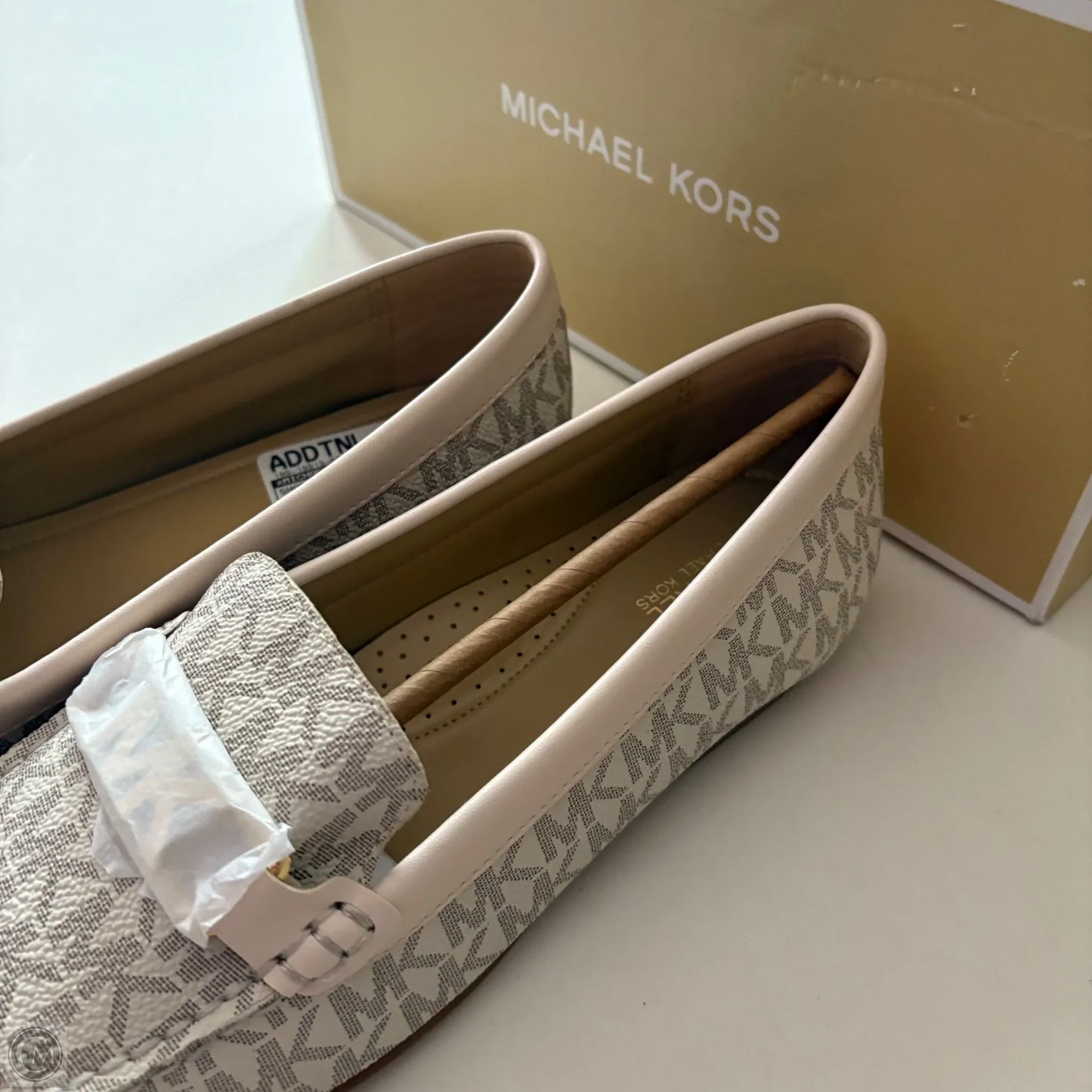 Shoes Designer By Michael Kors In Cream, Size: 8