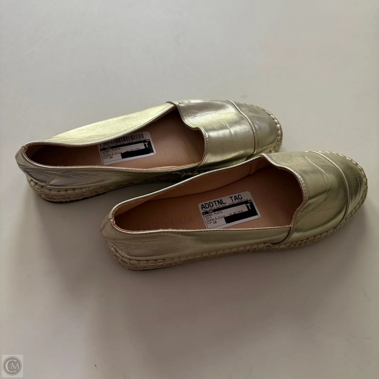 Shoes Flats By Chase & Chloe In Gold, Size: 10