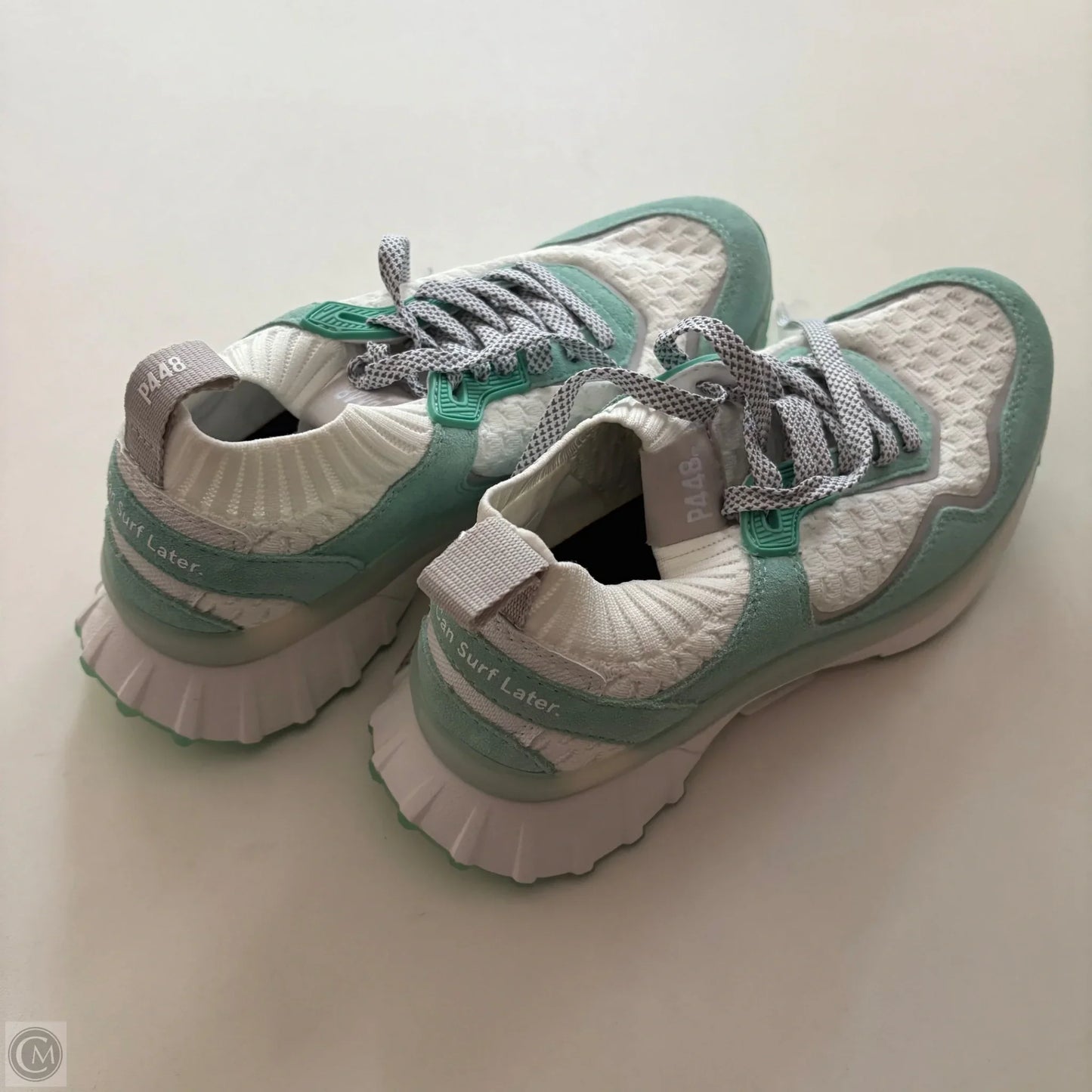 Shoes Athletic By Cma In White, Size: 7.5