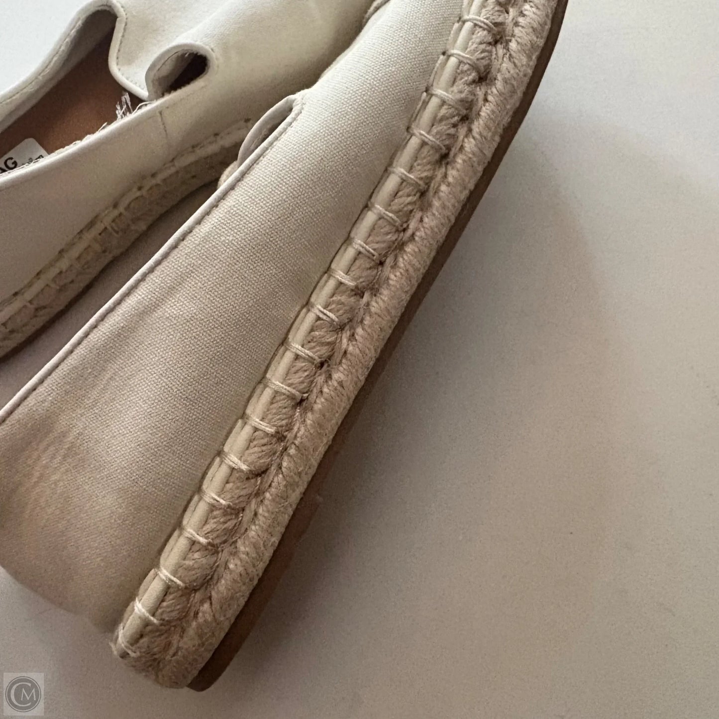 Shoes Flats By Universal Thread In Cream, Size: 6