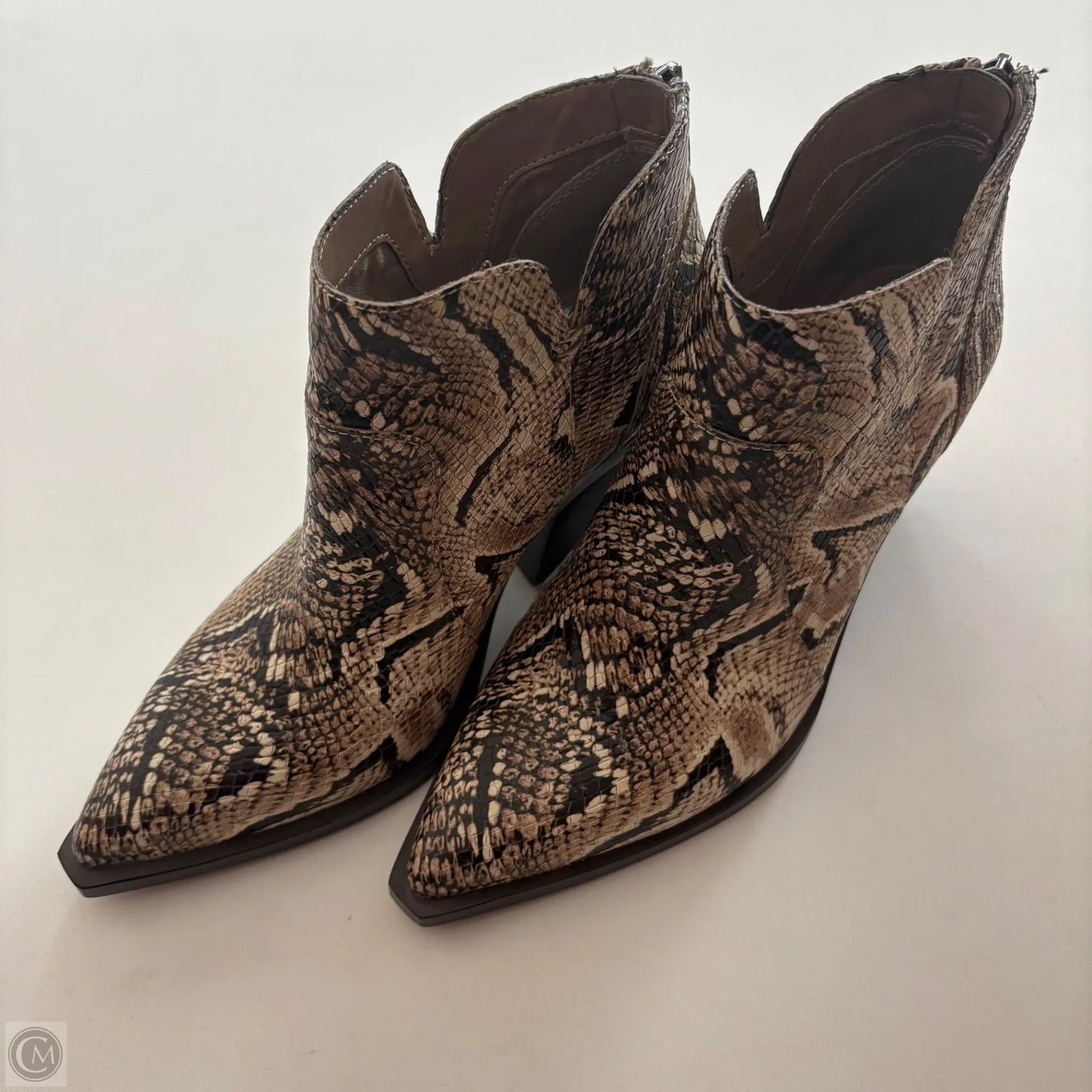 Boots Ankle Heels By Vince Camuto In Animal Print, Size: 6.5