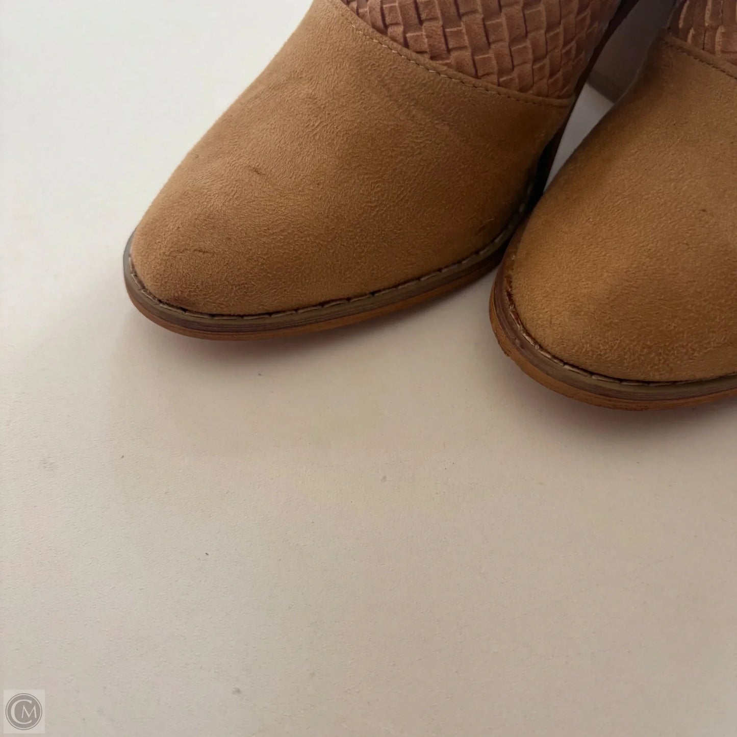 Boots Ankle Heels By Yoki In Tan, Size: 6.5