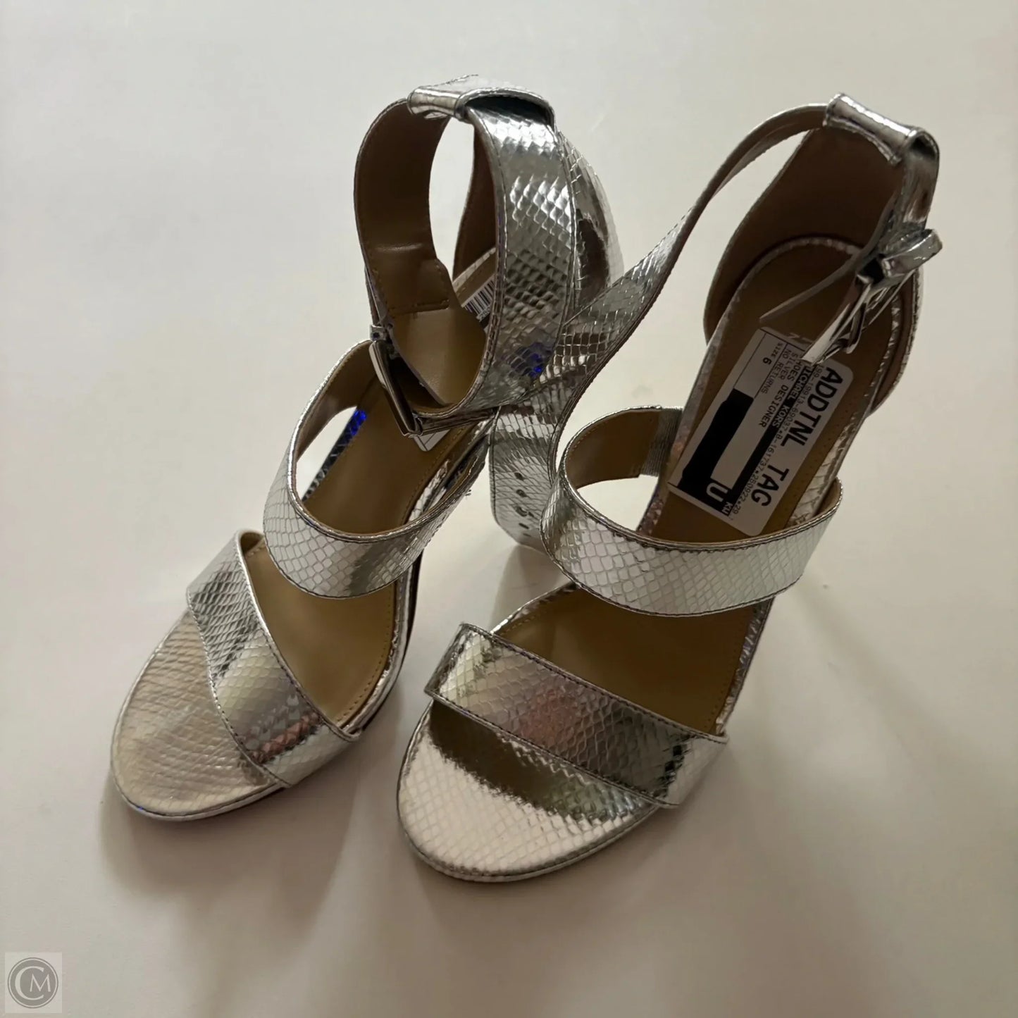 Shoes Designer By Michael Kors In Silver, Size: 6