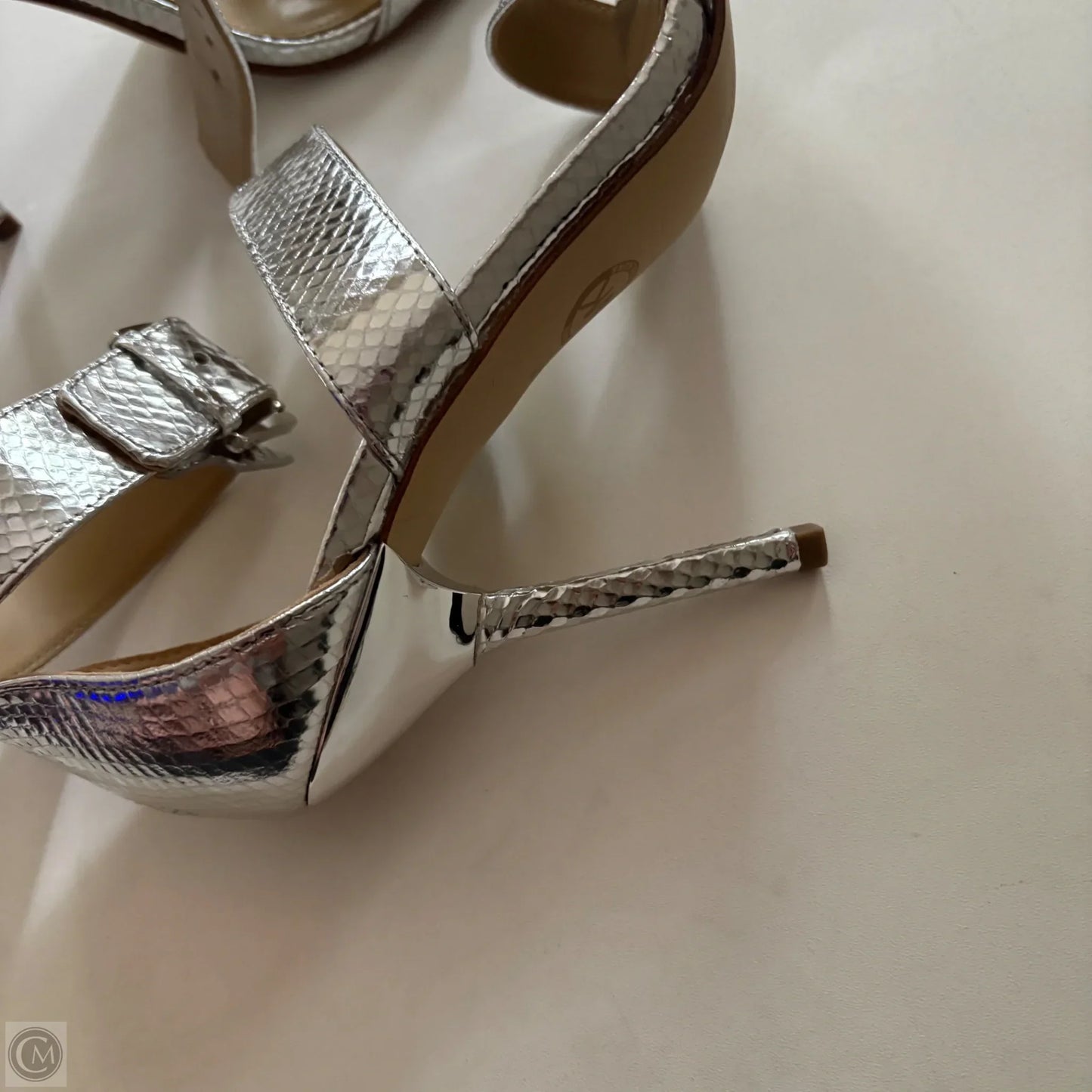 Shoes Designer By Michael Kors In Silver, Size: 6