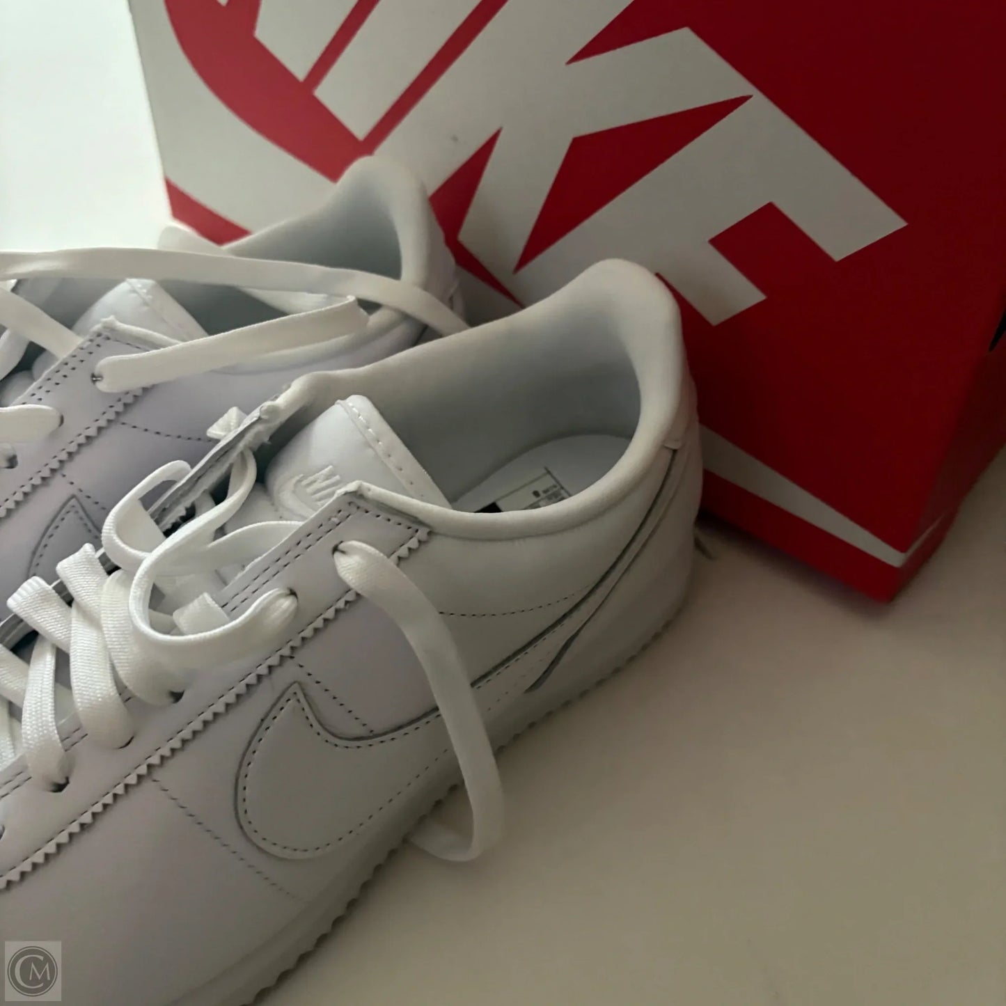 Shoes Athletic By Nike In White, Size: 8