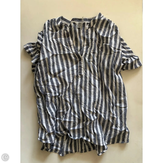 Top Short Sleeve By Crown And Ivy In Striped Pattern, Size: Xl