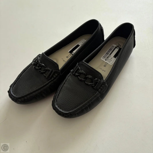 Shoes Flats By Anne Klein In Black, Size: 8
